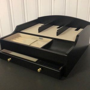 Mele & Co charging valet/ jewelry holder